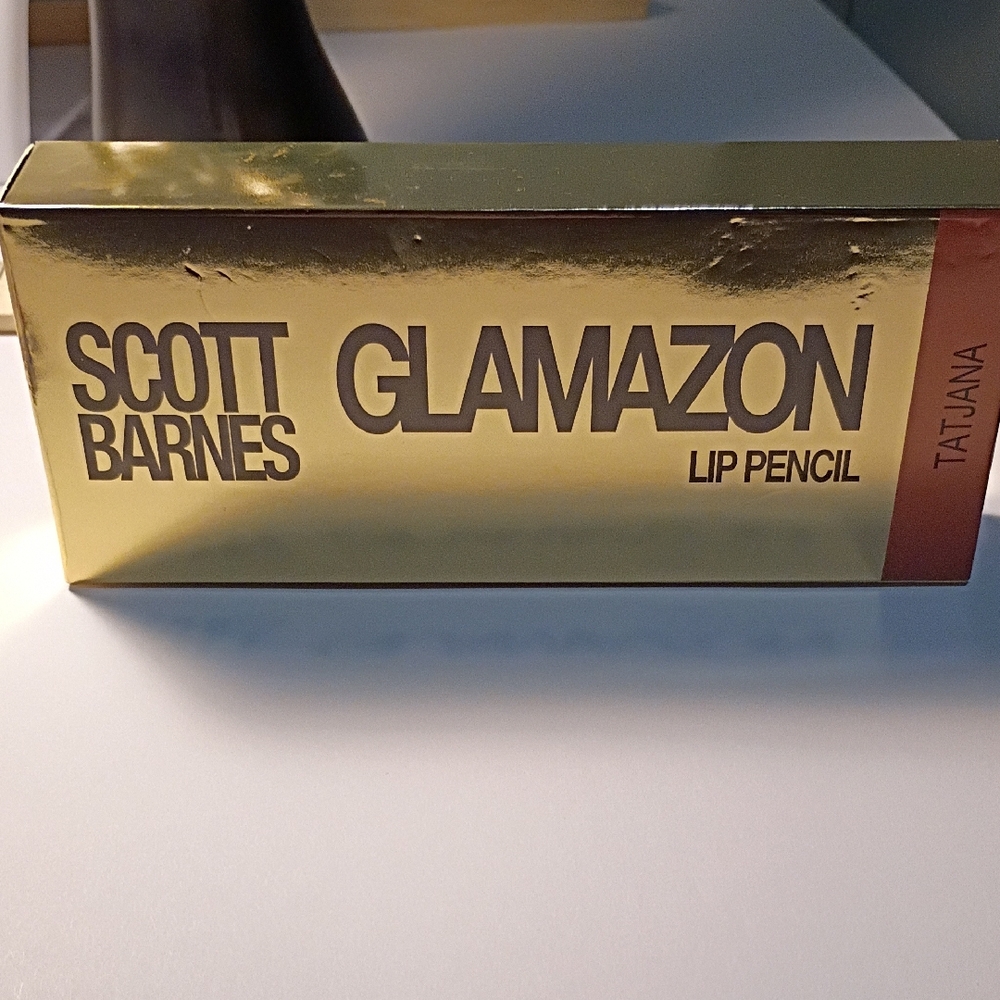Scott Barnes Glamazon Gold Eyeliner